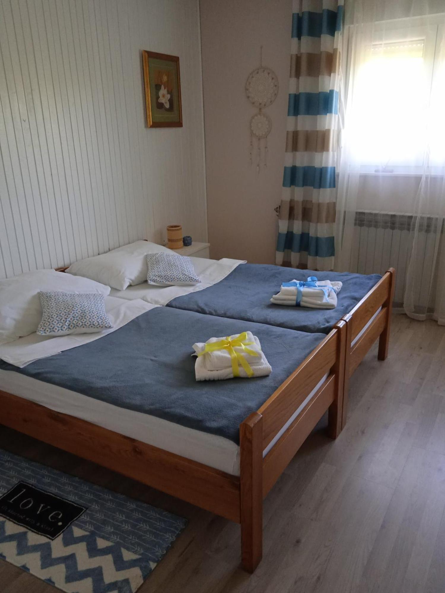 Studio Luna Appartement Karlovac Zewnętrze zdjęcie